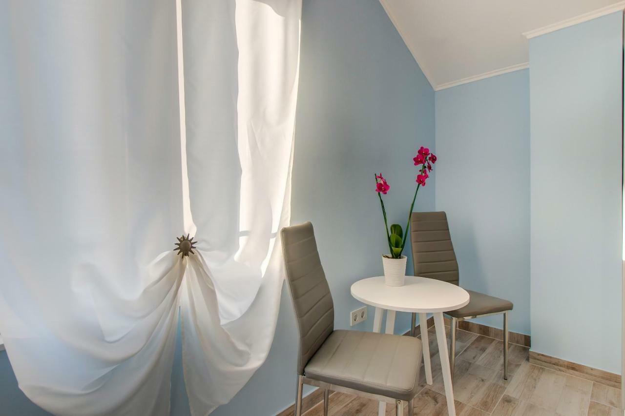 Apartman Leon & Rent A Quad 말리로시니 외부 사진
